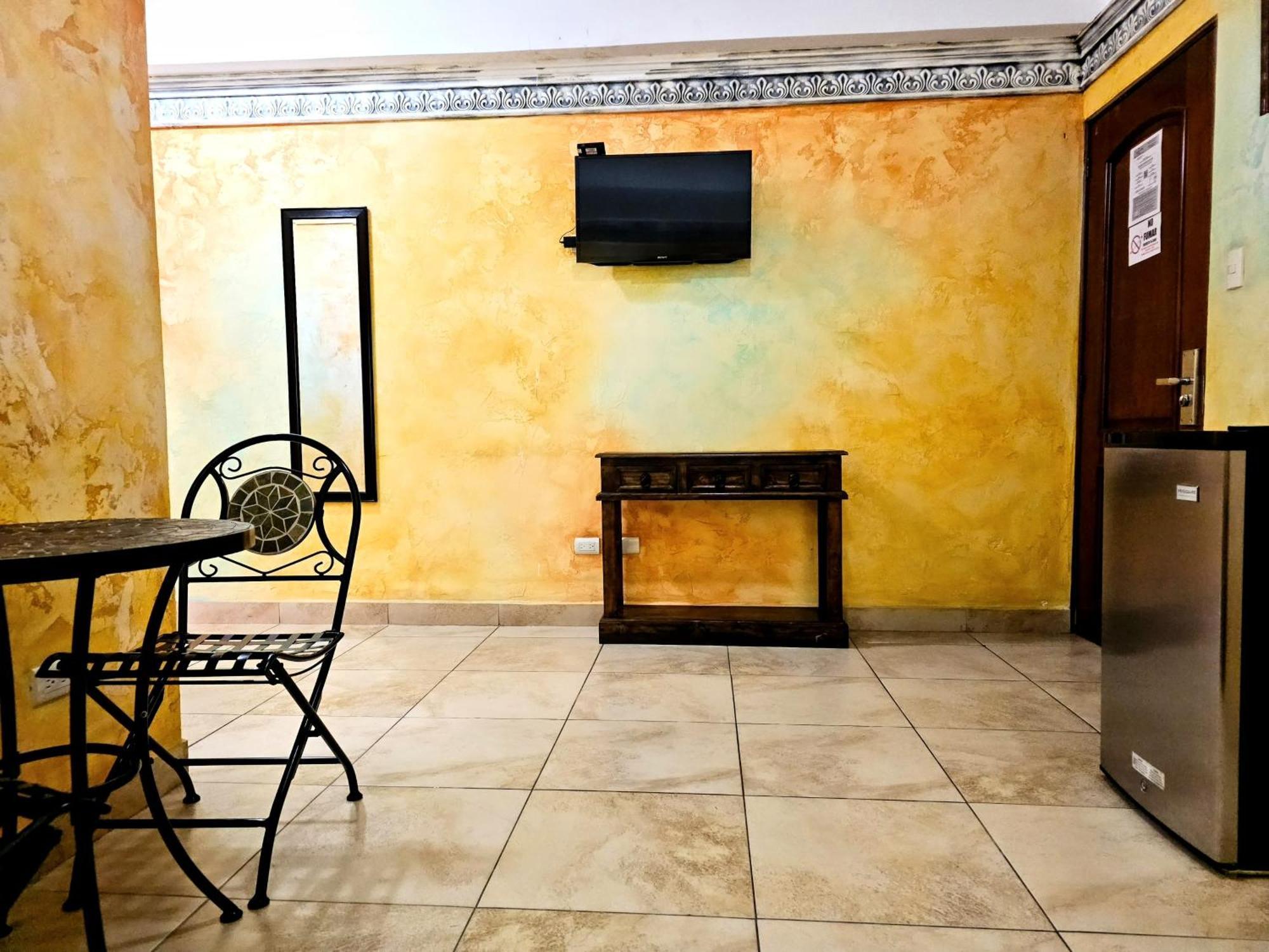 Antigua Inn Hotel Guatemala City Eksteriør bilde