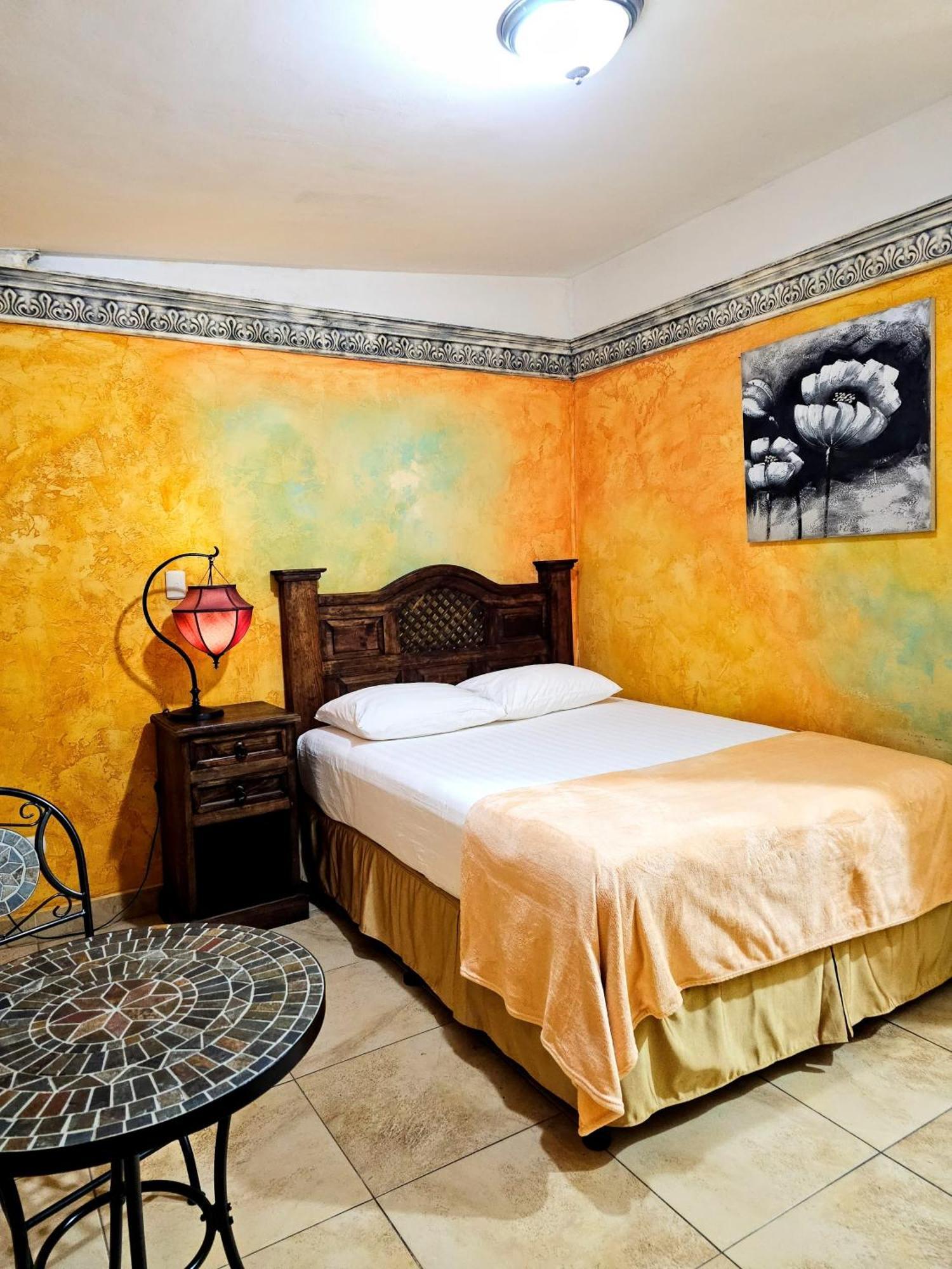 Antigua Inn Hotel Guatemala City Eksteriør bilde